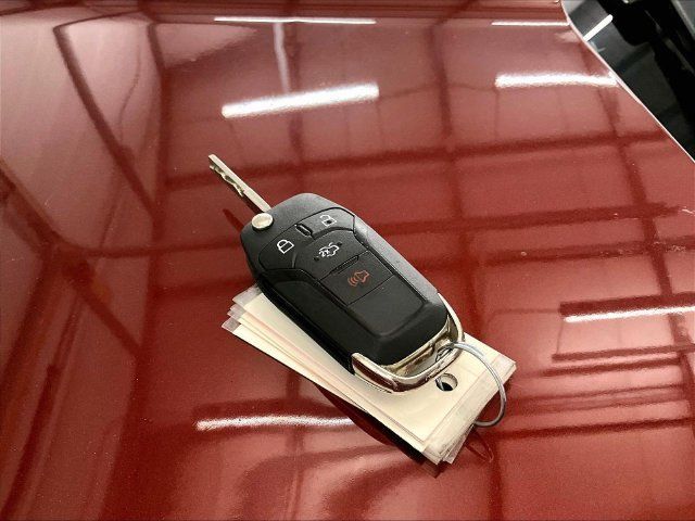Used 2014 Ford Fusion SE w/ Equipment Group 202A FWD image 10