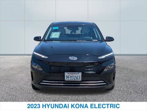 Used 2023 Hyundai Kona SE FWD image 3