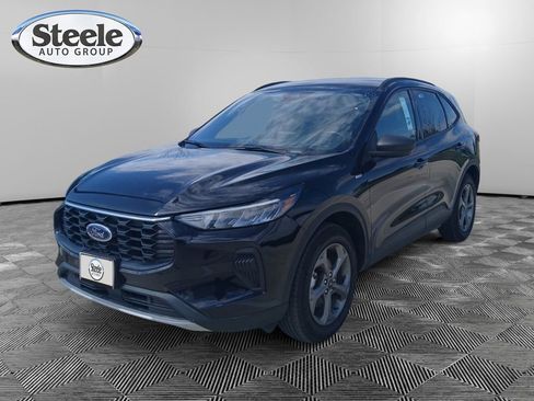 Used 2025 Ford Escape ST-Line AWD/4WD image 1