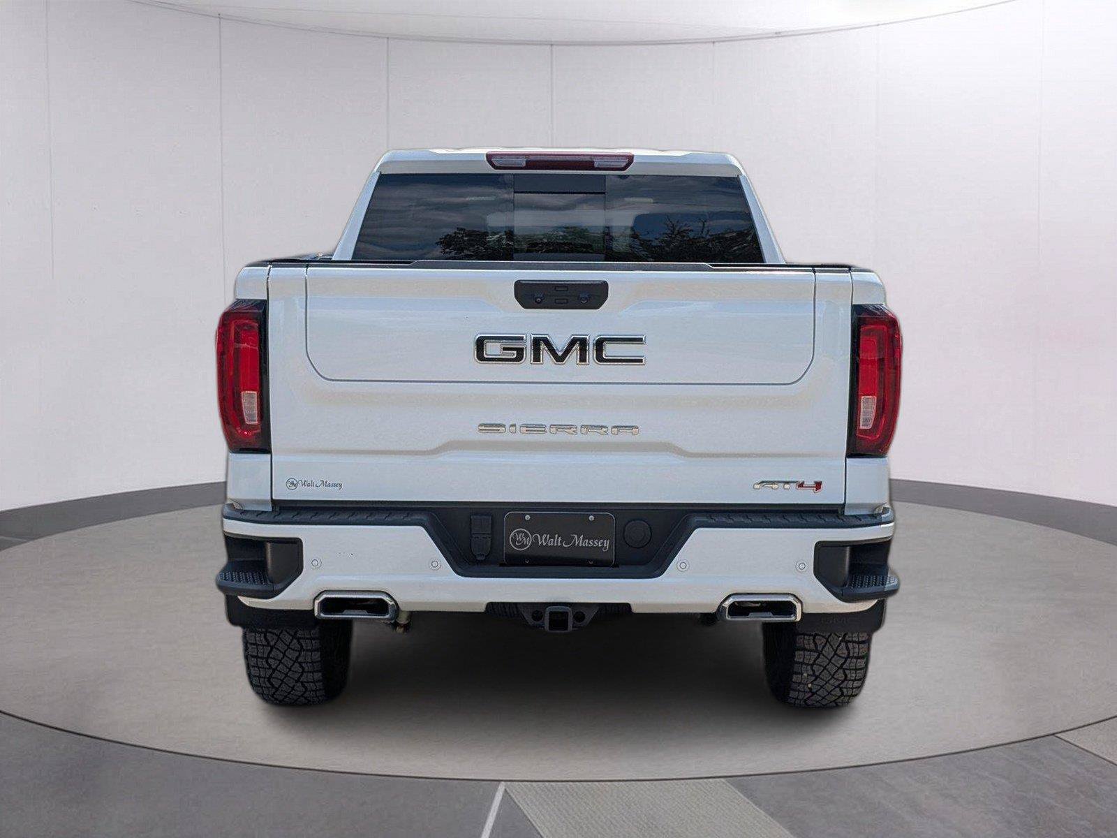 Used 2024 GMC Sierra 1500 AT4 w/ AT4 Premium Package AWD/4WD image 4