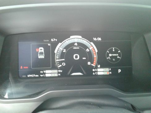 Used 2023 Toyota Tundra Platinum image 19