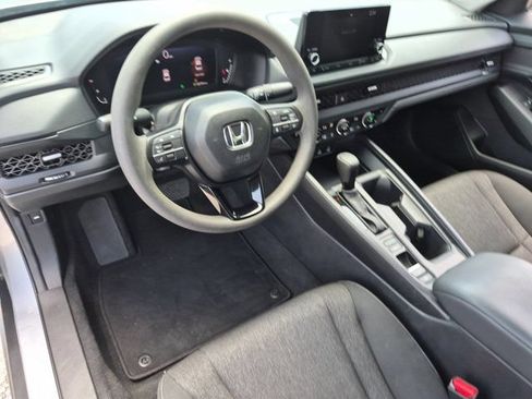 Used 2025 Honda Accord SE image 15