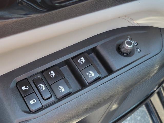 Certified 2023 Jeep Compass Limited w/ Elite Group AWD/4WD image 21