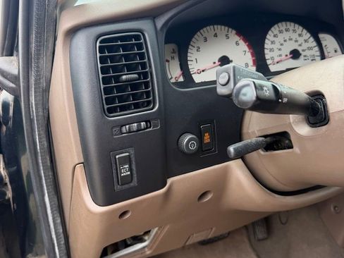 Used 2003 Toyota Tacoma PreRunner RWD image 13