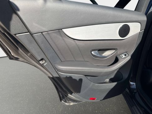 Used 2022 Mercedes-Benz GLC 300 image 12