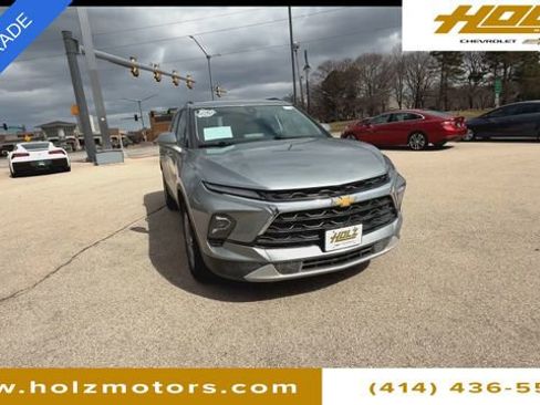 Used 2023 Chevrolet Blazer LT w/ Convenience Package image 3