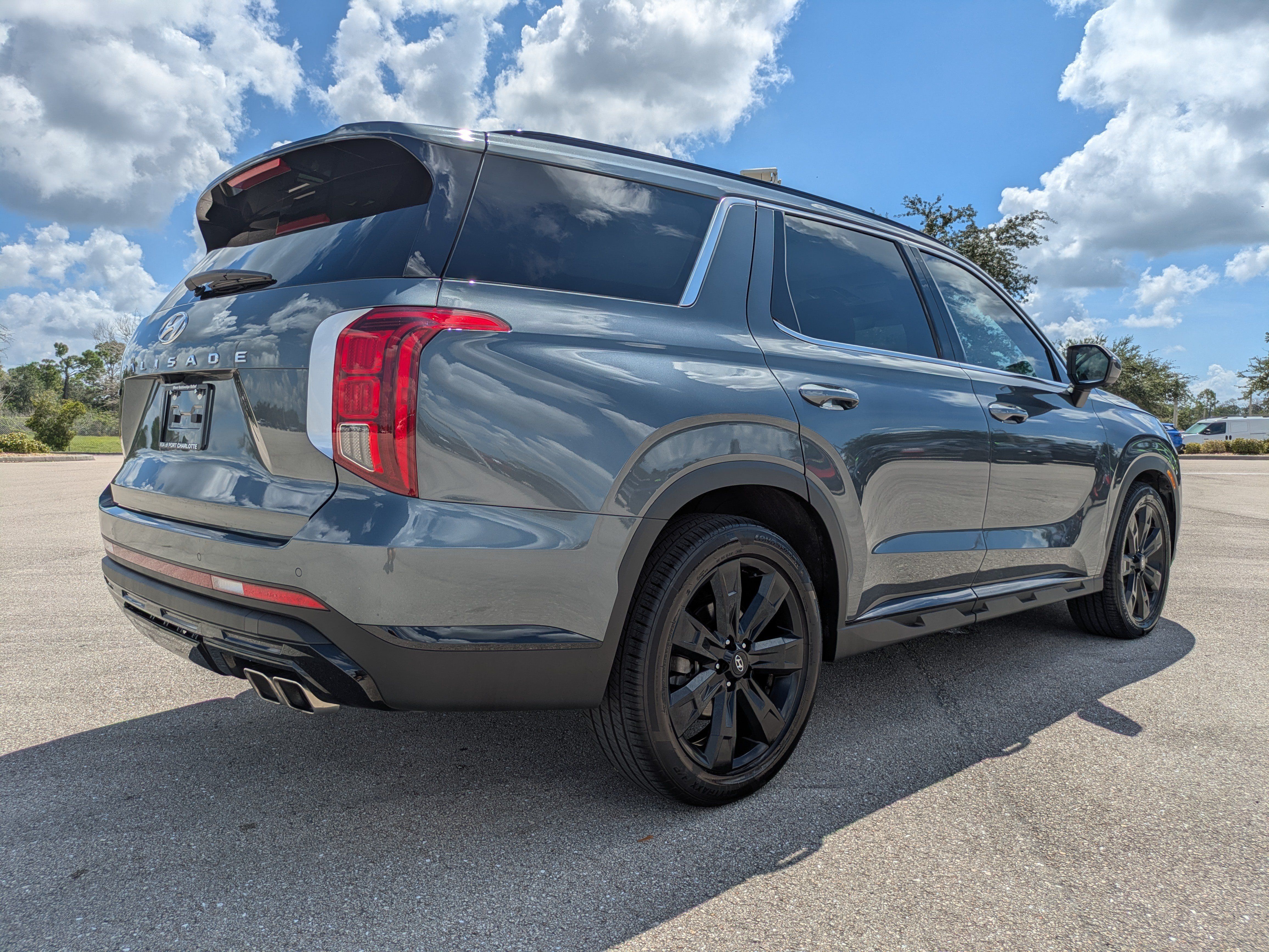 Used 2025 Hyundai Palisade XRT FWD image 4