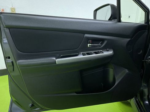 Used 2015 Subaru Crosstrek 2.0i Premium w/ Moonroof Package image 16