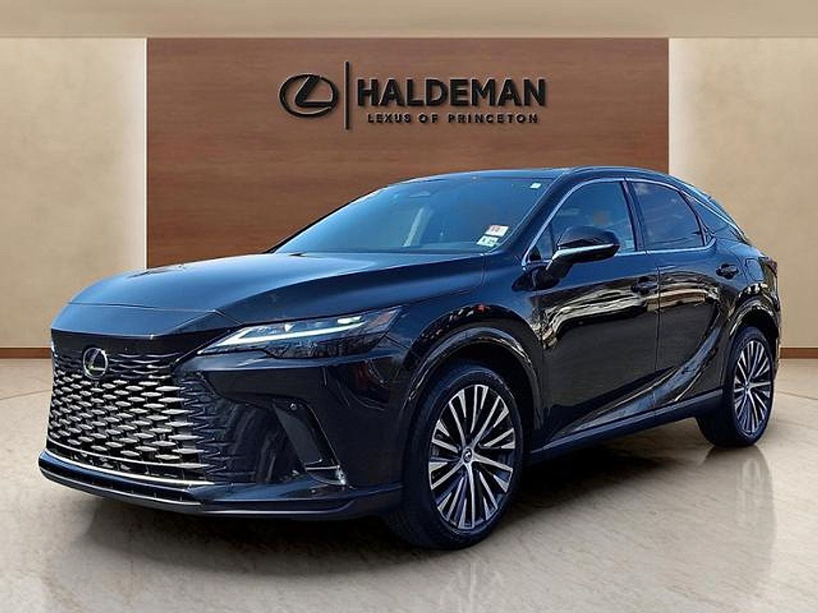 Certified 2023 Lexus RX 350 Premium Plus w/ Accessory Package AWD/4WD image 3