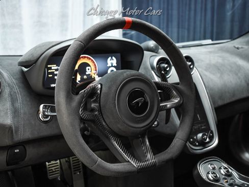 Used 2020 McLaren 620R image 9