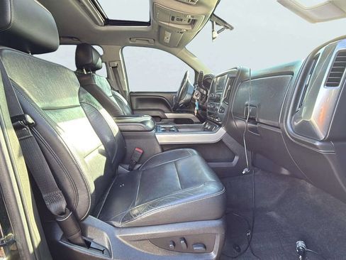 Used 2018 Chevrolet Silverado 1500 LTZ Z71 w/ LTZ Plus Package image 15