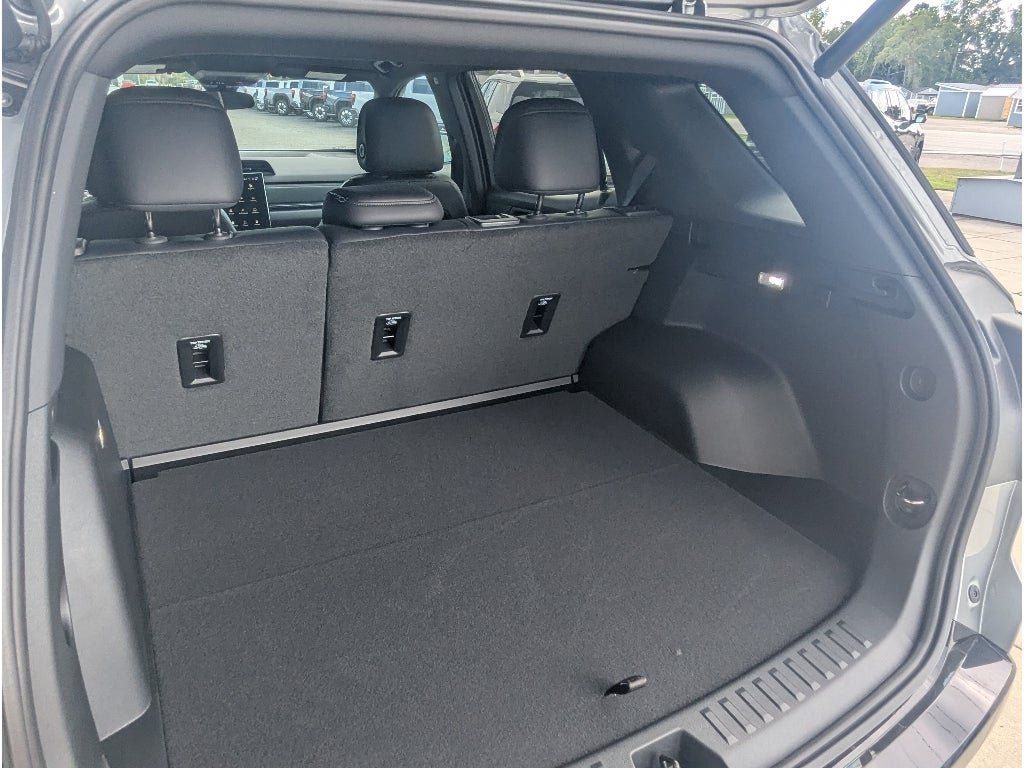 New 2027 GMC Terrain AT4 w/ Convenience Package III AWD/4WD image 10