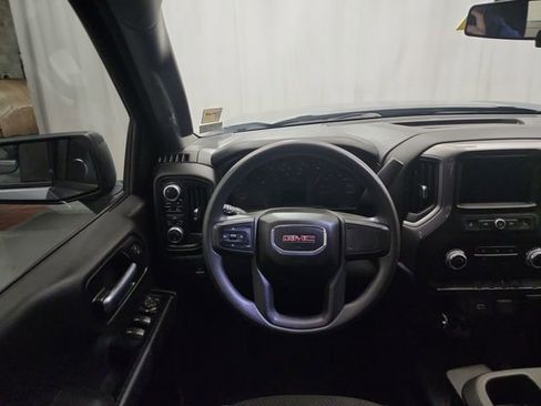 Used 2019 GMC Sierra 1500 Base 4WD 4D Crew Cab w/ Convenience Package image 15