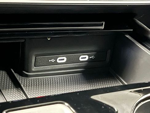 New 2026 Volkswagen Atlas SE image 13