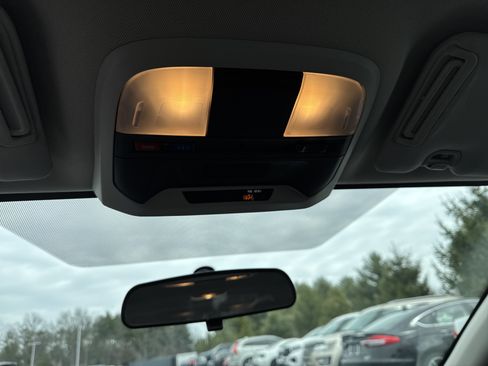 Used 2018 Subaru Impreza 2.0i Premium image 24