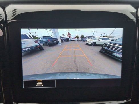 Certified 2023 Chevrolet Traverse LT FWD image 14