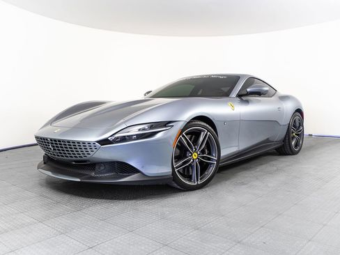 Certified 2022 Ferrari Roma image 1