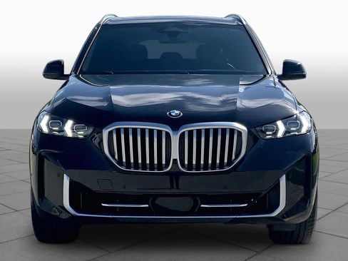 Used 2024 BMW X5 xDrive40i w/ Premium Package AWD/4WD image 3