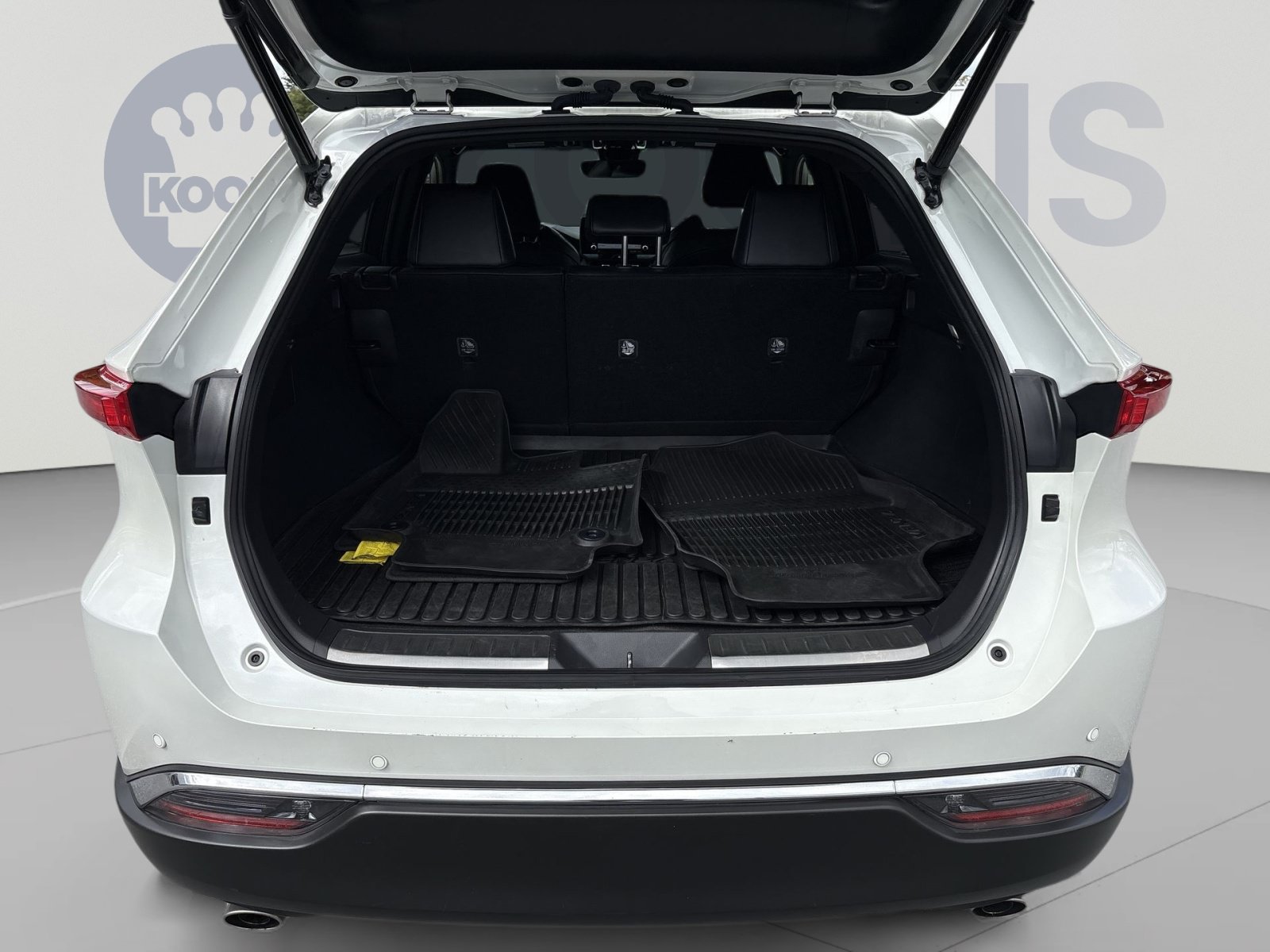 Used 2022 Toyota Venza XLE AWD/4WD image 24