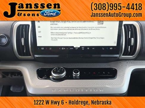Used 2025 Ford Expedition Max Active AWD/4WD image 13