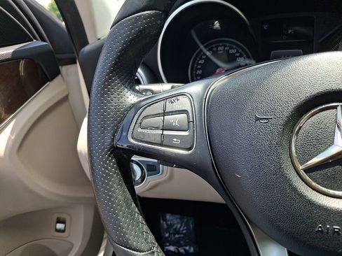 Used 2016 Mercedes-Benz C 300 4MATIC Sedan image 22