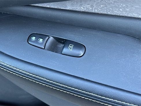 Used 2023 Nissan Murano SV image 22