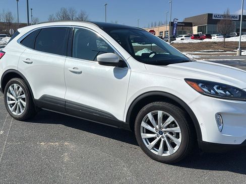 Used 2022 Ford Escape Titanium w/ Titanium Elite Package image 2