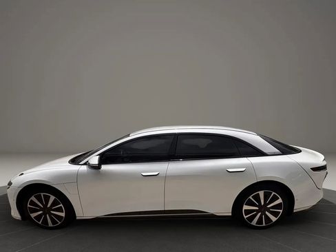 Used 2023 Lucid Air Pure AWD/4WD image 2