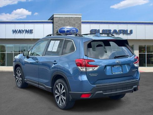 Certified 2023 Subaru Forester Limited AWD/4WD image 3