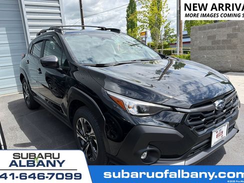 Used 2025 Subaru Crosstrek 2.0i Premium w/ Crosstrek Mirror Package AWD/4WD image 1