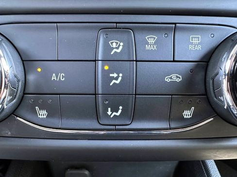 Used 2023 Chevrolet TrailBlazer ACTIV AWD/4WD image 24