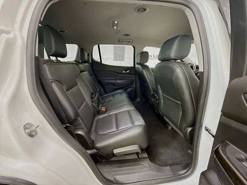 Used 2019 GMC Acadia SLT image 29