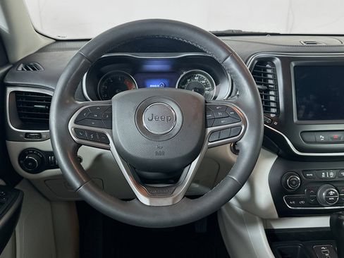 Used 2022 Jeep Cherokee Latitude Lux image 18