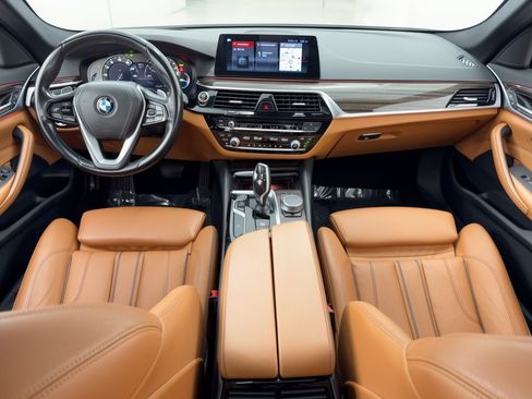 Used 2017 BMW 530i RWD image 17