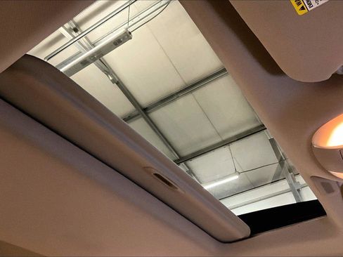 Used 2019 INFINITI QX60 Luxe w/ Essential Package image 21