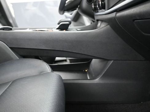 Used 2023 Nissan Rogue SV w/ SV Premium B Package image 34