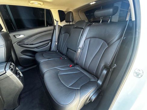 Used 2018 Buick Envision Essence FWD image 34
