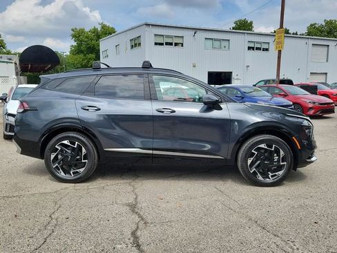 Used 2024 Kia Sportage SX image 7