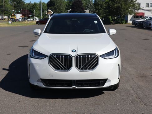 Used 2025 BMW X3 xDrive30i AWD/4WD image 2