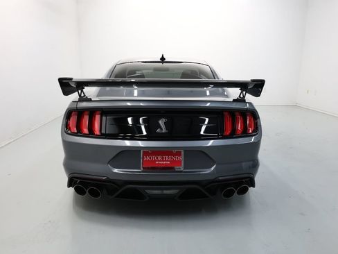 Used 2022 Ford Mustang Shelby GT500 w/ Carbon Fiber Track Pack RWD image 74