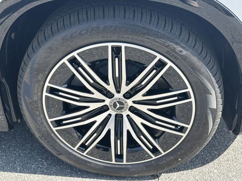 New 2026 Mercedes-Benz EQS 550 4MATIC SUV image 14