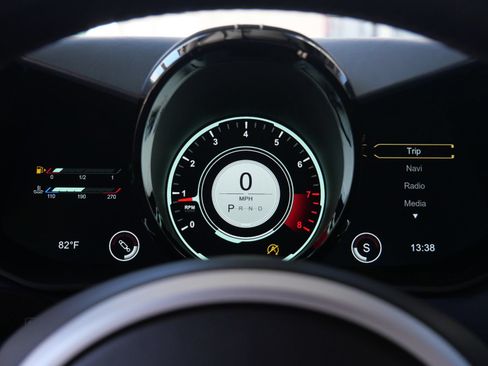 Used 2020 Aston Martin V8 Vantage Coupe RWD image 6