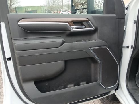 Used 2024 Chevrolet Silverado 2500 LT image 16