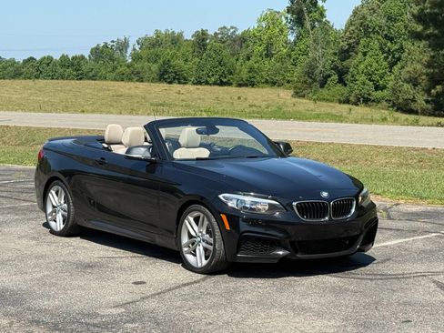 Used 2016 BMW 228i Convertible RWD image 1