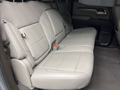 Used 2025 GMC Sierra 1500 SLT w/ SLT Premium Plus Package image 17