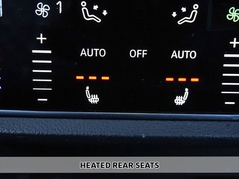 Used 2021 Audi SQ8 Prestige w/ Prestige Package image 12