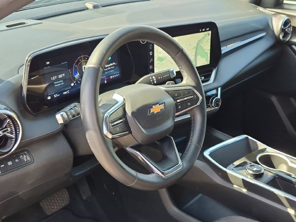 Used 2026 Chevrolet Equinox LT AWD/4WD image 15