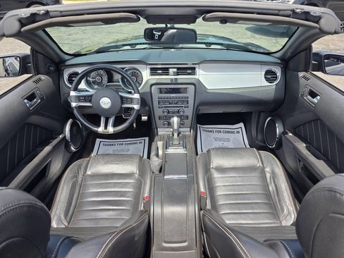 Used 2013 Ford Mustang Premium RWD image 20