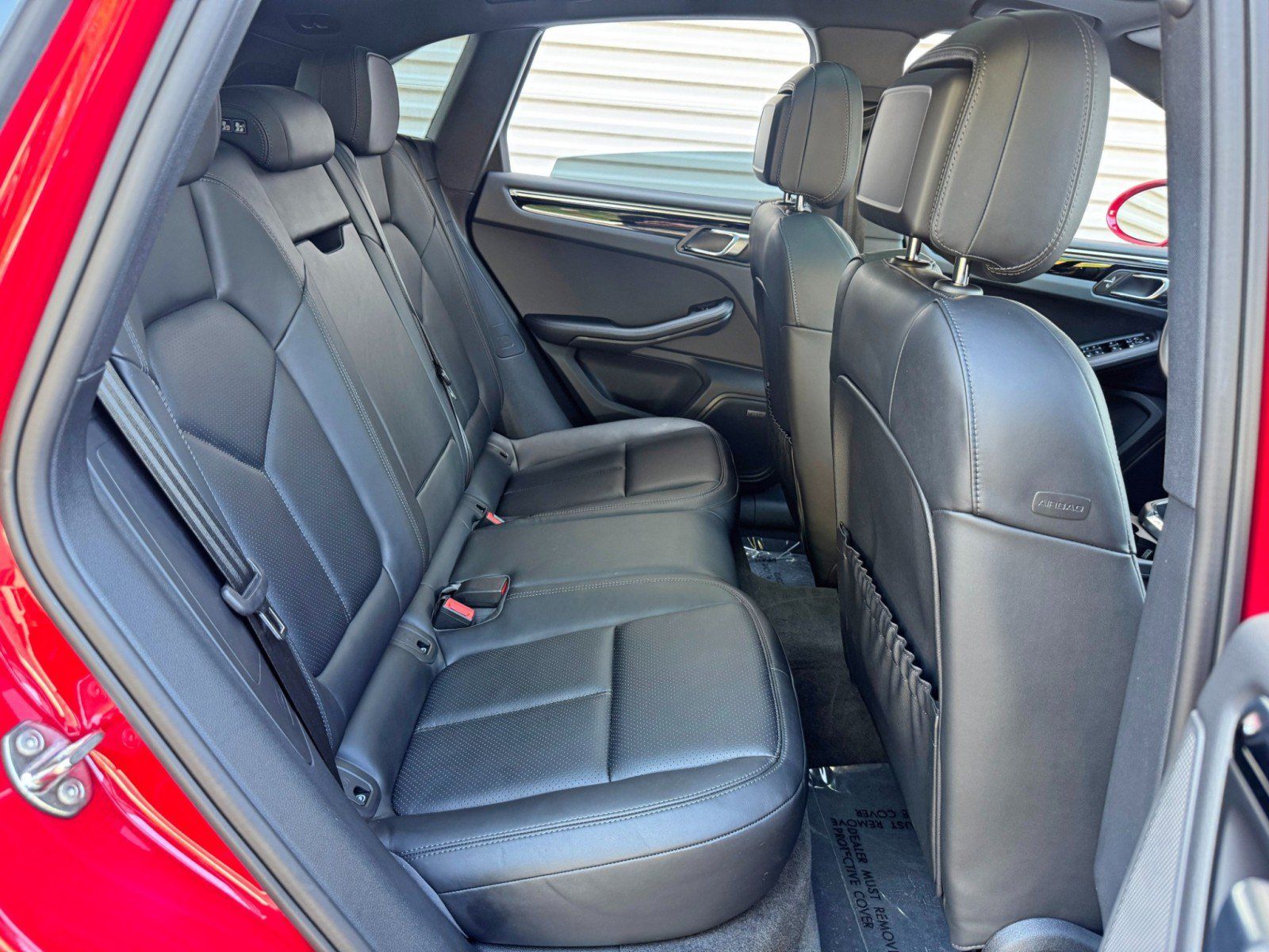 Used 2024 Porsche Macan AWD/4WD image 39