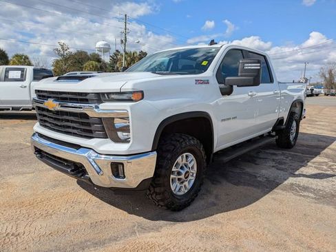 Used 2024 Chevrolet Silverado 2500 LT w/ All Star Edition image 8